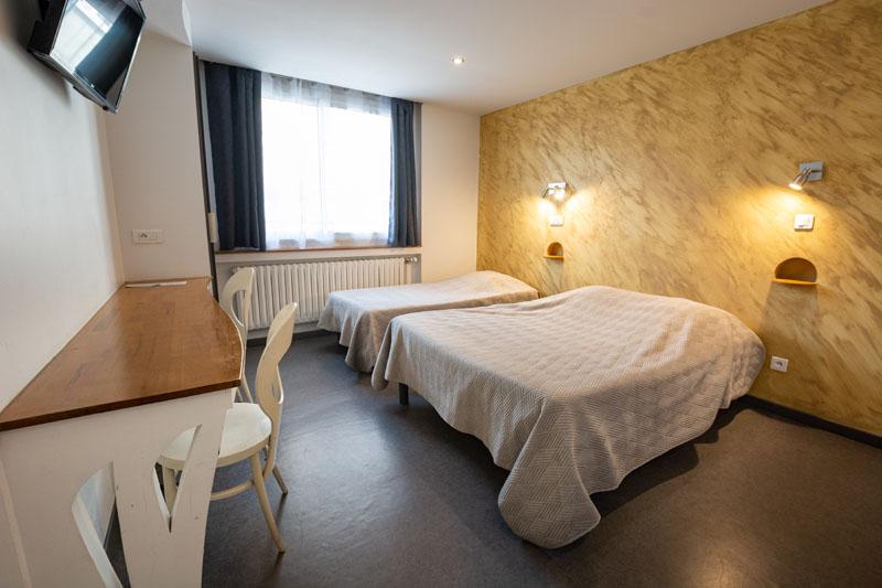 Chambre double + 1 lit simple tout confort